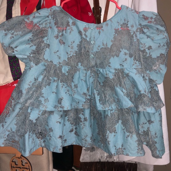 LACE TOP💗 - Picture 2 of 3